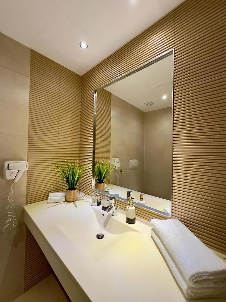 Deluxe Apartments & Studio With Many Facilities Bucharest Aparthotel