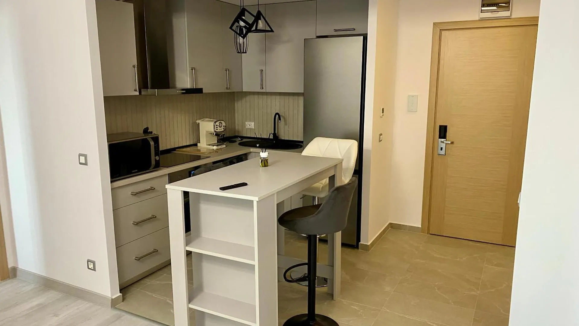 Deluxe Apartments & Studio With Many Facilities Bucharest 0*,